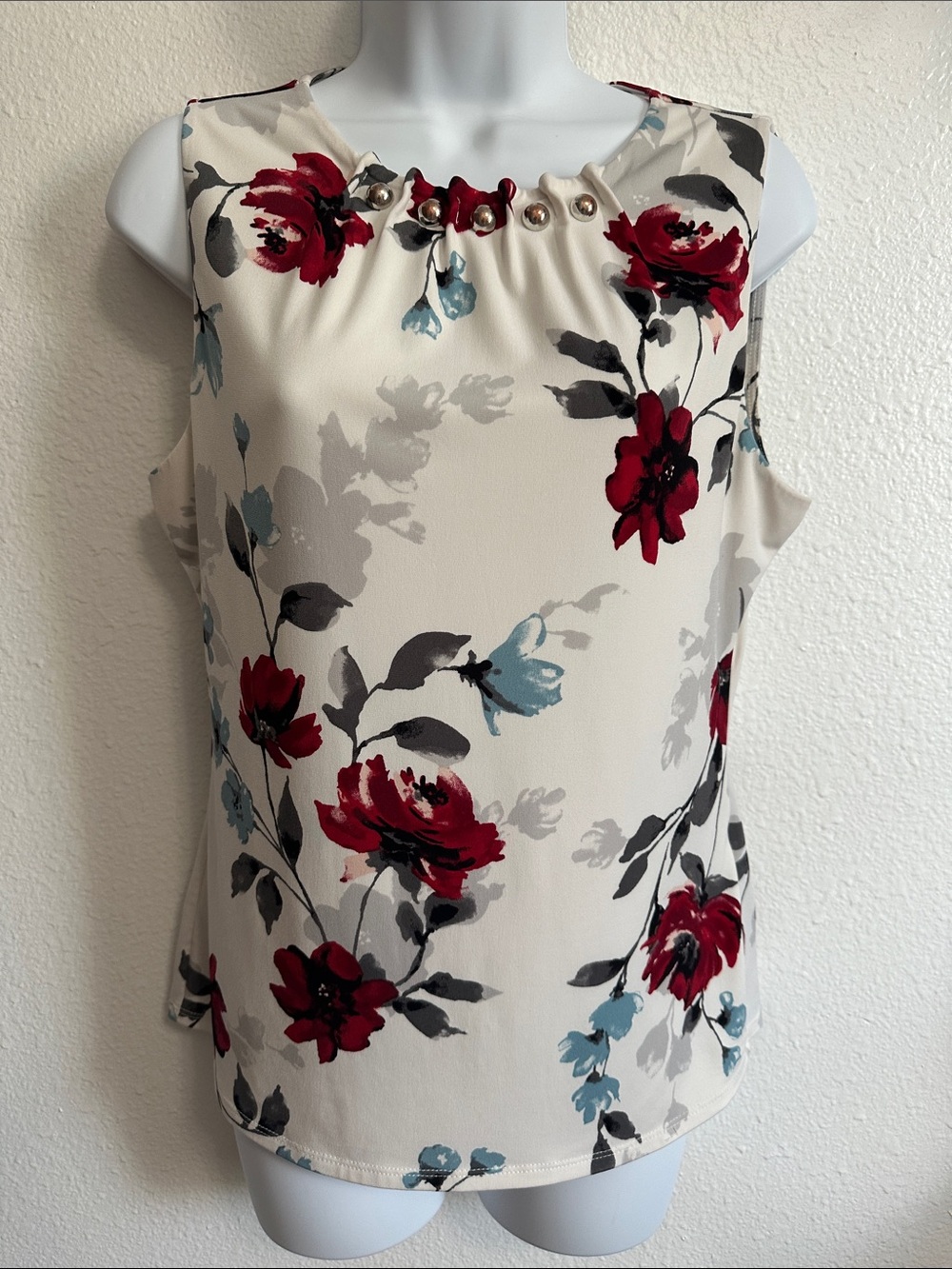 WHBM Sleeveless Grey Blue Red Floral Blouse Size Small - Picture 1 of 9